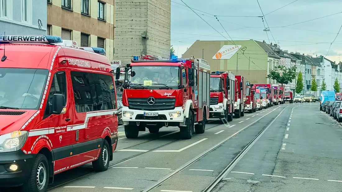 FW Hünxe: Überörtliche Hilfeleistung im Stadtgebiet Krefeld - Bild: presseportal.de