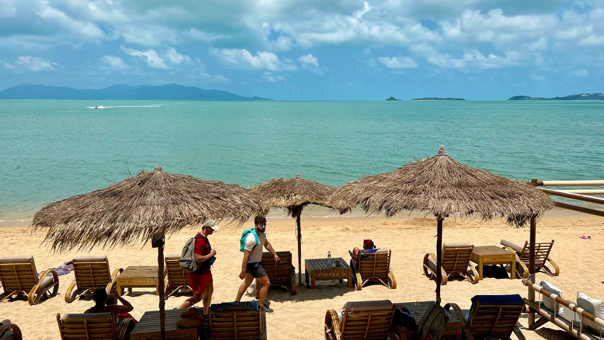 In wirtschaftlich schwierigen Zeiten sind die Menschen einer Umfrage zufolge auch beim Thema Reisen zurückhaltender. (Archivbild) - Foto: Carola Frentzen/dpa