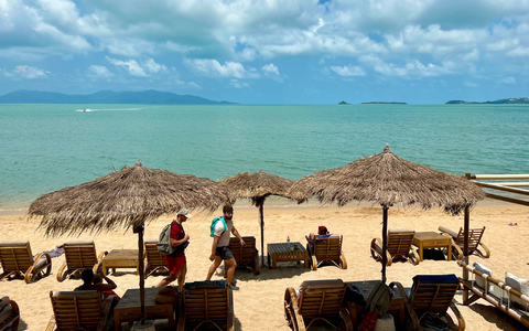 In wirtschaftlich schwierigen Zeiten sind die Menschen einer Umfrage zufolge auch beim Thema Reisen zurückhaltender. (Archivbild) - Foto: Carola Frentzen/dpa