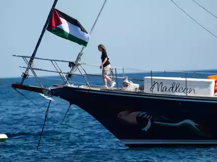 Tagelang waren die Aktivisten auf der «Madleen» unterwegs. (Archivbild) - Foto: Salvatore Cavalli/AP/dpa