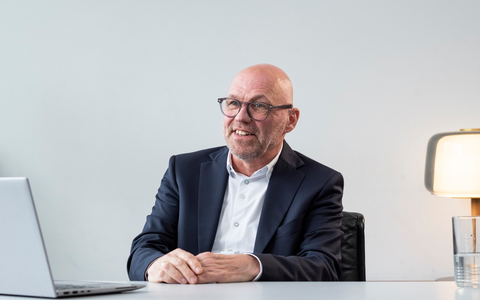 Kümmern Sie sich aktiv um Ihre Gesundheit! Internist und Geriater Dr. Bludau im Video-Interview - Warum Vorsorge gegen Gürtelrose ab 50 wichtig ist. - Foto: presseportal.de Kümmern Sie sich aktiv um Ihre Gesundheit! Internist und Geriater Dr. Bludau im Video-Interview - Warum Vorsorge gegen Gürtelrose ab 50 wichtig ist. - Foto: presseportal.de