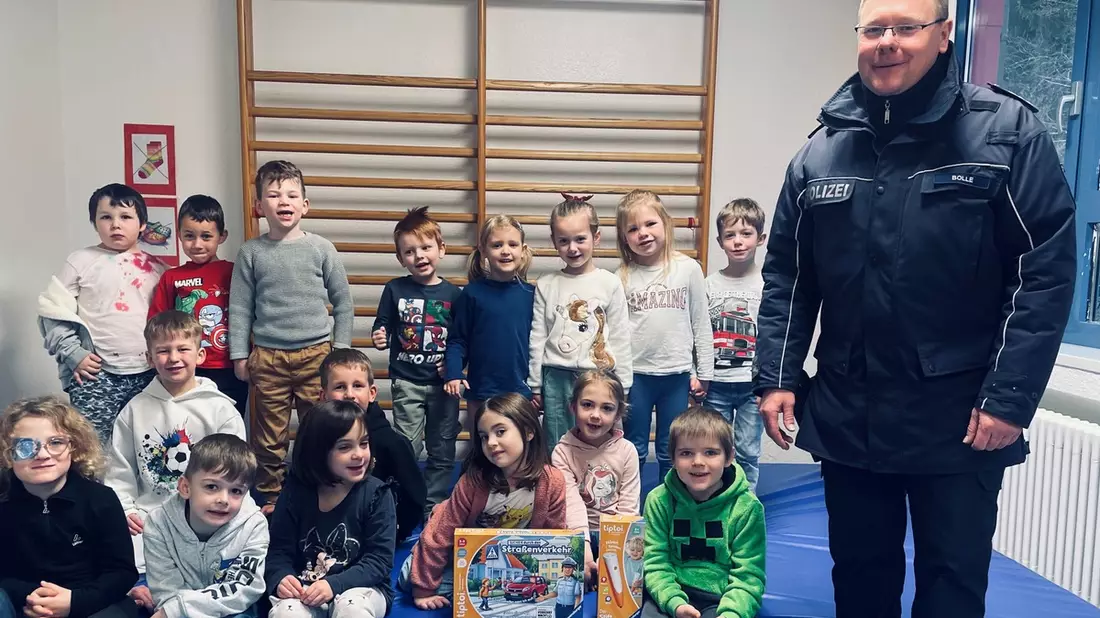POL-PDTR: Kreisverkehrswacht und Polizei leisten Beitrag bei der Verkehrserziehung in Kindergärten im Kreis Birkenfeld - Bild: presseportal.de