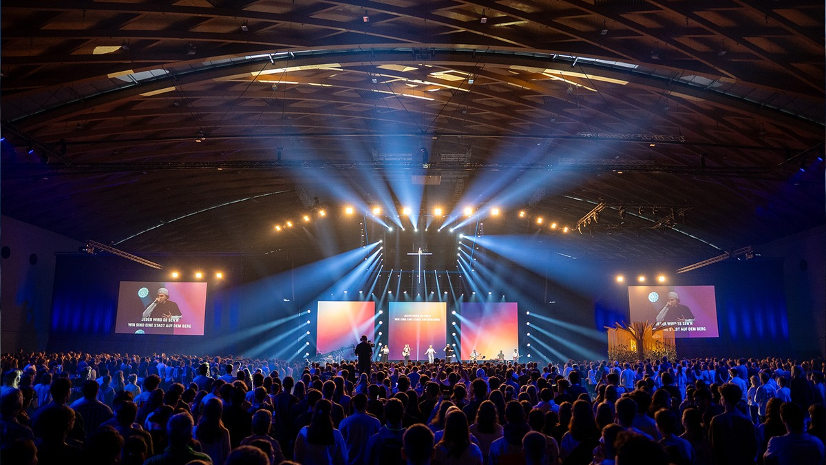 70 Jahre im Dienst verfolgter Christen / Open Doors Tage in Karlsruhe mit Besucherrekord - Foto: presseportal.de