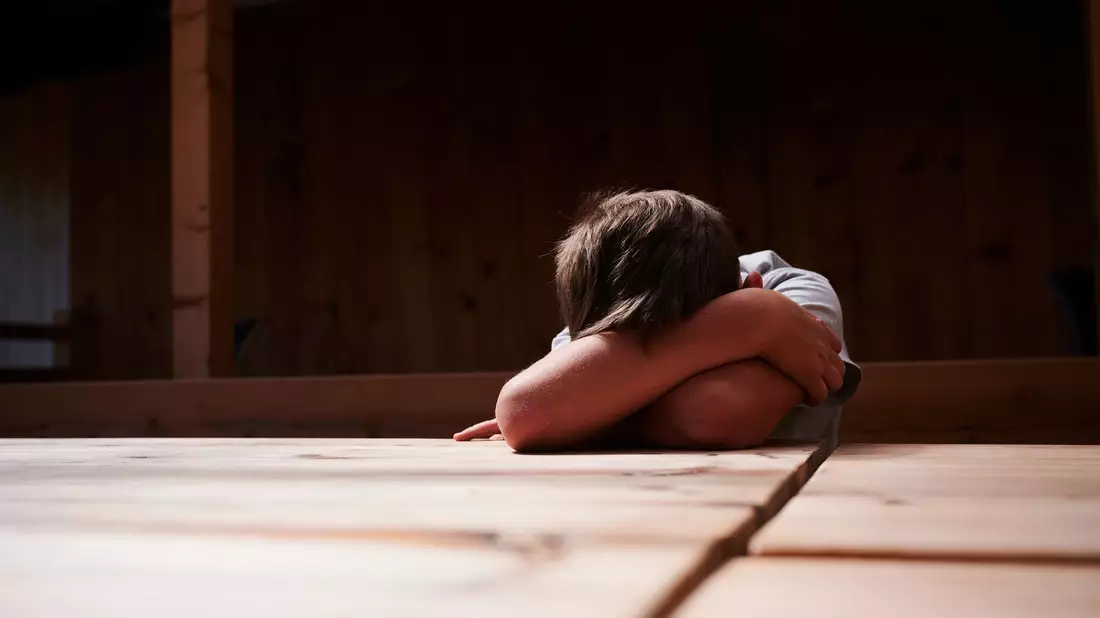 Gut ein Drittel (36,9 Prozent) der Befragten stimmte in einer Umfrage aus diesem Jahr der Aussage «Ein Klaps auf den Hintern hat noch keinem Kind geschadet» zu. (Symbolbild)  - Bild: Annette Riedl/dpa