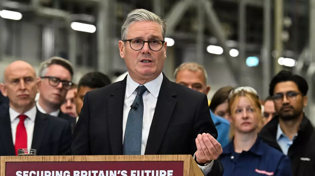 Der britische Premier will sein Land kriegsbereit machen. - Bild: Andy Buchanan/POOL AFP/AP/dpa