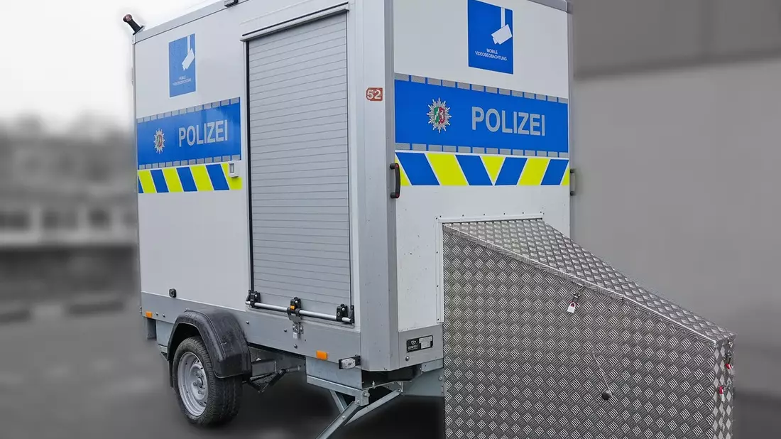 POL-MK: Pfingstkirmes: Polizei setzt erstmals auf mobile Videobeobachtung - Bild: presseportal.de