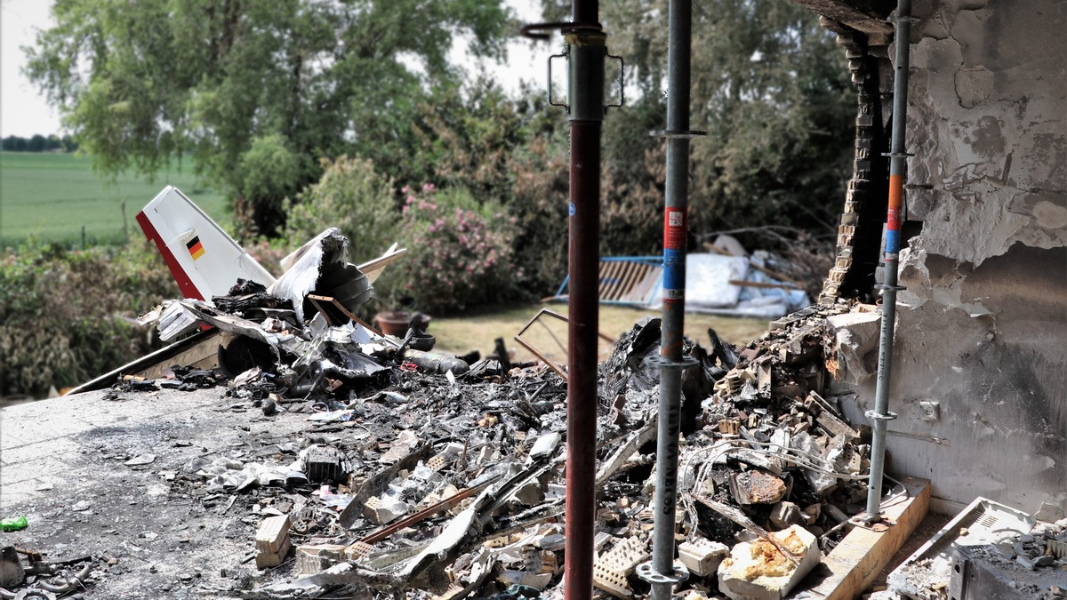 POL-NE: Nachtrag zur Pressemeldung Kleinflugzeug abgestürzt - Foto: presseportal.de
