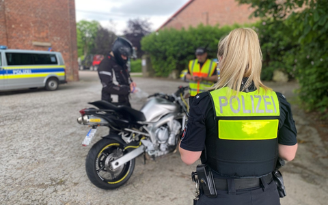 POL-HM: Motorradkontrollen in Bad Münder - Foto: presseportal.de