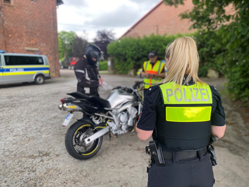 POL-HM: Motorradkontrollen in Bad Münder - Foto: presseportal.de
