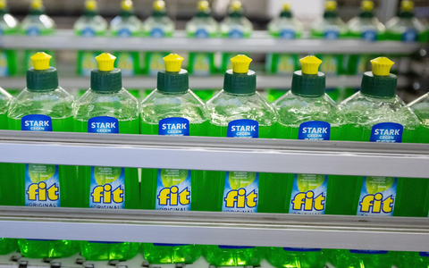 Wolfgang Groß, bisheriger Fit-Geschäftsführer, hat das Unternehmen verkauft: Die BlueSun-Gruppe aus Spanien hat den ostdeutschen Spülmittelhersteller übernommen. (Archivbild) - Foto: Sebastian Kahnert/dpa Wolfgang Groß, bisheriger Fit-Geschäftsführer, hat das Unternehmen verkauft: Die BlueSun-Gruppe aus Spanien hat den ostdeutschen Spülmittelhersteller übernommen. (Archivbild) - Foto: Sebastian Kahnert/dpa