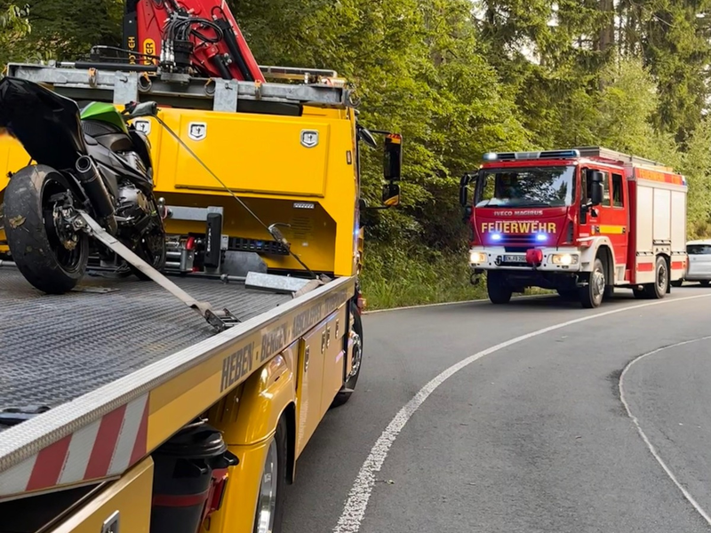 FW-EN: Datum: 01.06.2025/ Einsatzstelle: L699, Ennepetalsperre Einheiten: Löschzug Breckerfeld/ Polizei/ - Foto: presseportal.de