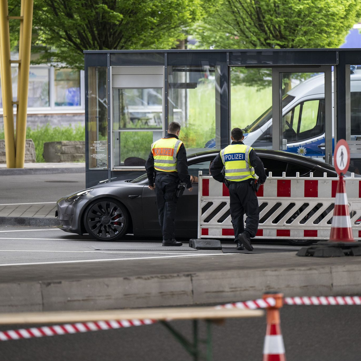 Kurz nach dem Regierungswechsel waren die Grenzkontrollen verschärft worden. (Archivbild) - Foto: Gian Ehrenzeller/KEYSTONE/dpa