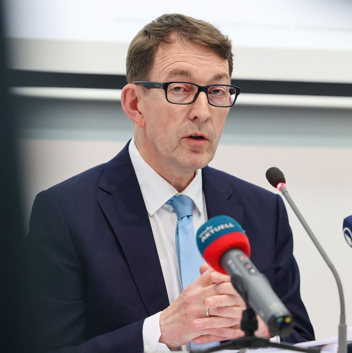 Winfried Kluth ist Professor für Öffentliches Recht an der Martin-Luther-Universität Halle-Wittenberg und derzeit Vorsitzender des Sachverständigenrats für Integration und Migration. (Archivbild) - Foto: Peter Gercke/dpa-Zentralbild/dpa