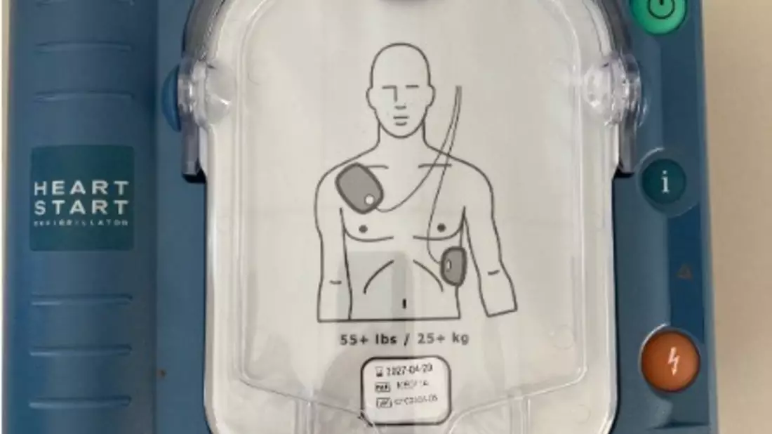 POL-BO: Diebstahlsdelikt: Wem gehört dieser Defibrillator? - Bild: presseportal.de