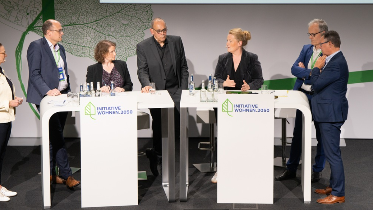Mit Maß und Mitte aktuellen Herausforderungen stellen / 5. Fachkongress der Initiative Wohnen.2050: Netzwerktreffen der Wohnungswirtschaft - Foto: presseportal.de