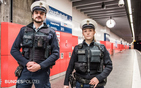 Bundespolizeidirektion München: Heftige Auseinandersetzung unter Frauen - Foto: presseportal.de
