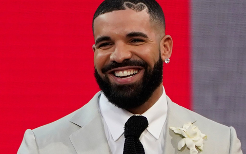 Rapper Drake soll im Sommer insgesamt neun Konzerte in Europa und Großbritannien geben. (Archivbild) - Foto: Chris Pizzello/Invision/AP/dpa