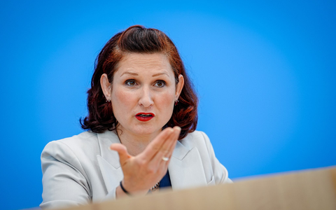 Die Zahl der Anfragen habe sich seit 2019 mehr als verdoppelt, sagte Ataman. - Foto: Kay Nietfeld/dpa Die Zahl der Anfragen habe sich seit 2019 mehr als verdoppelt, sagte Ataman. - Foto: Kay Nietfeld/dpa