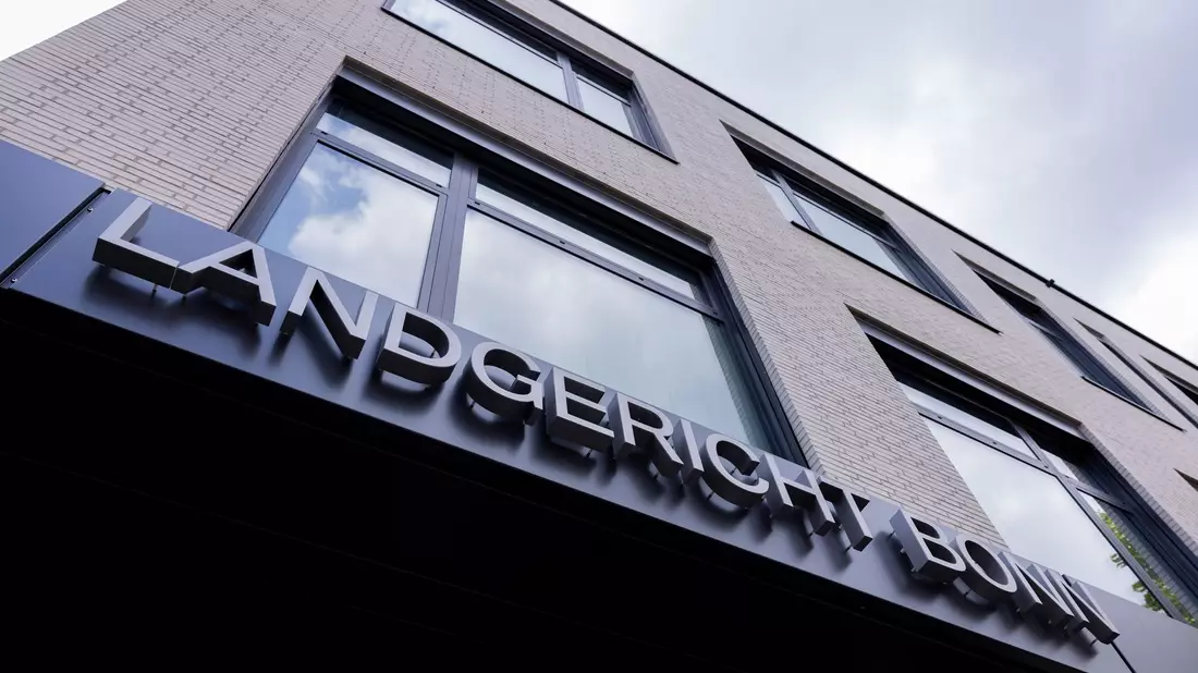 Bei Cum-Ex verschoben Finanzakteure Aktien mit («cum») und ohne («ex») Dividendenanspruch hin und her, um gar nicht gezahlte Steuern erstattet zu bekommen. - Bild: Rolf Vennenbernd/dpa
