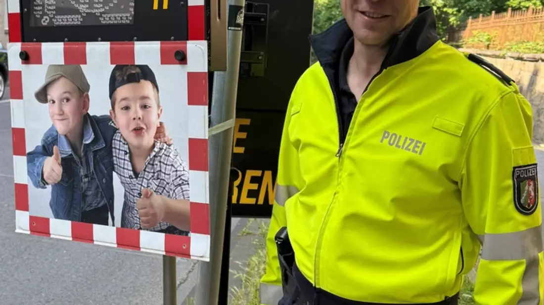 POL-HA: sicher.mobil.leben 2025 - Kinder im Blick: Polizei Hagen trainiert mit Grundschülern für mehr Sicherheit im Straßenverkehr - Bild: presseportal.de