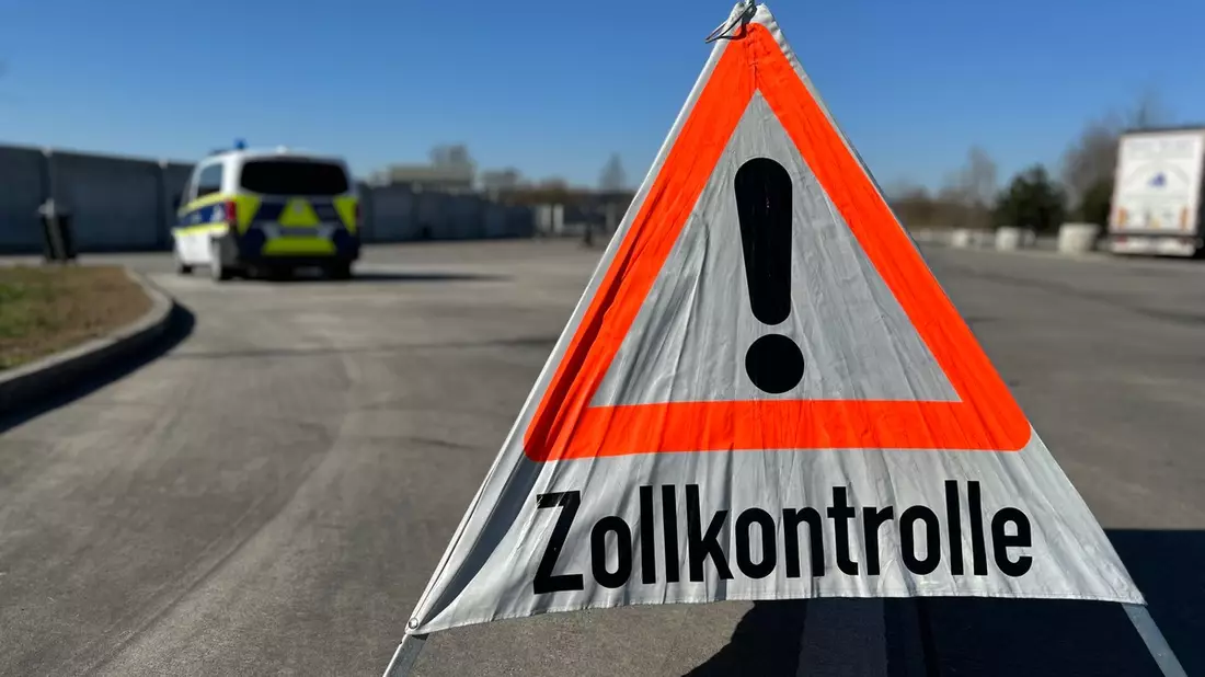HZA-A: Hauptzollamt Augsburg stellt Jahresbilanz 2024 vor - Bild: presseportal.de