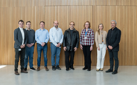 Gruppenfoto mit Fulbright-Professor - Foto: Florian Stix über pressetext.de