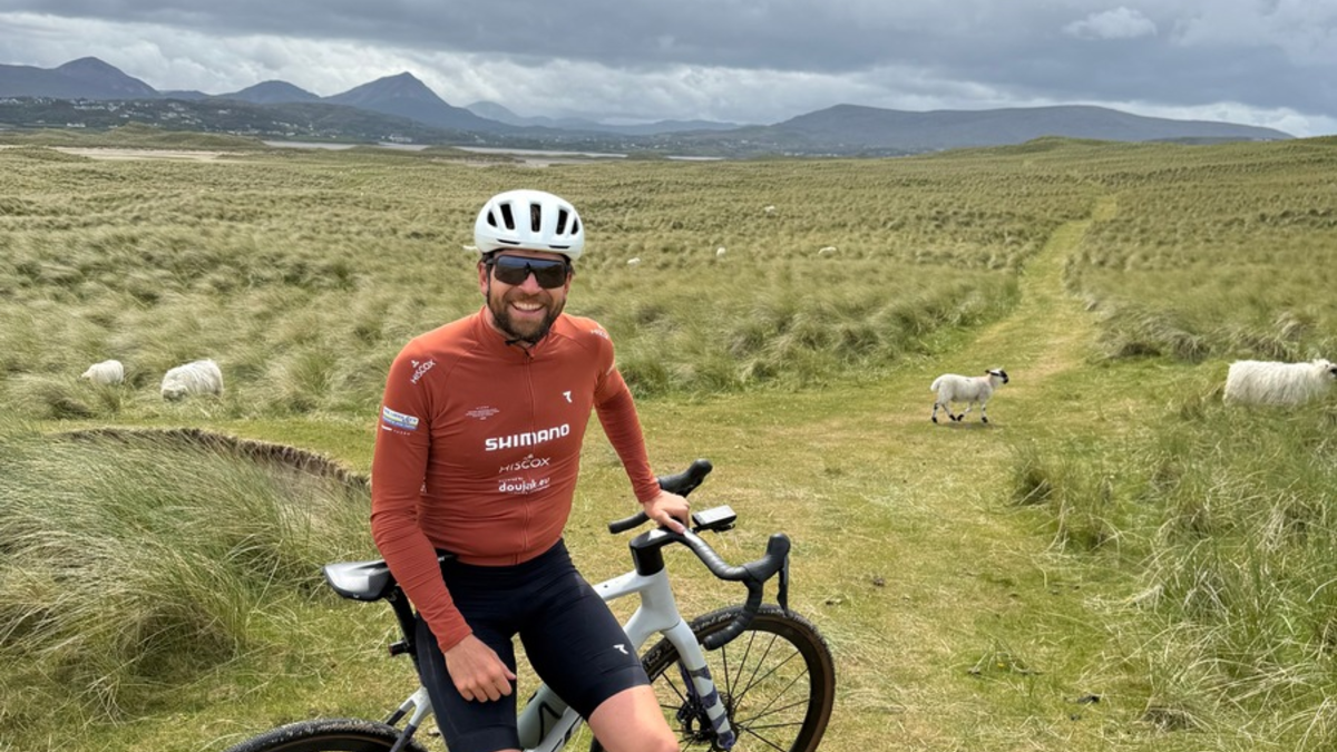 Abenteuer trifft Achtsamkeit: Extremsportler Jonas Deichmann entdeckt die wilde Seite Irlands neu - Foto: presseportal.de