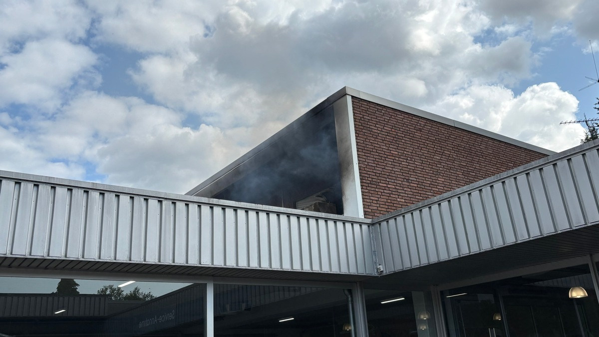 FW-GLA: Wohnungsbrand im Gladbecker Süden- keine Verletzten - Foto: presseportal.de