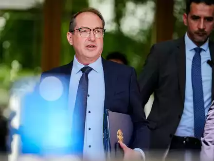 Legte der SPD-Kandidatin indirekt den Rückzug nahe: Alexander Dobrindt.  - Foto: Kay Nietfeld/dpa