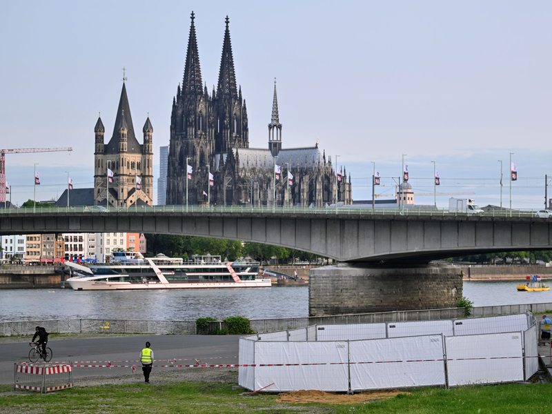 Die Bomben-Entschärfung kann beginnen. - Foto: Henning Kaiser/dpa