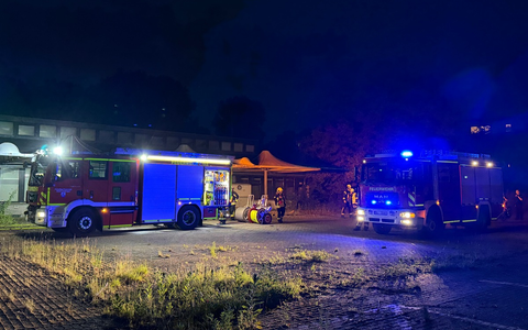 FW Leichlingen: Brand in ehemaliger Förderschule - Foto: presseportal.de