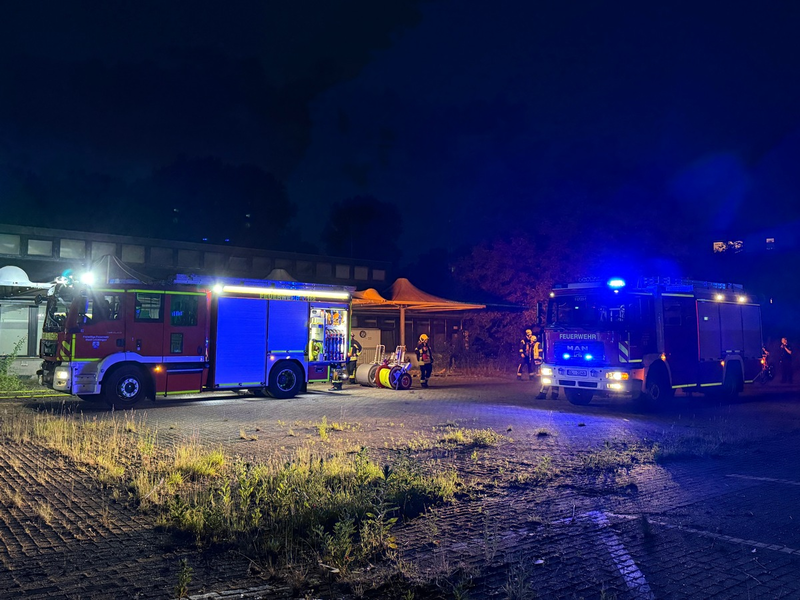 FW Leichlingen: Brand in ehemaliger Förderschule - Foto: presseportal.de