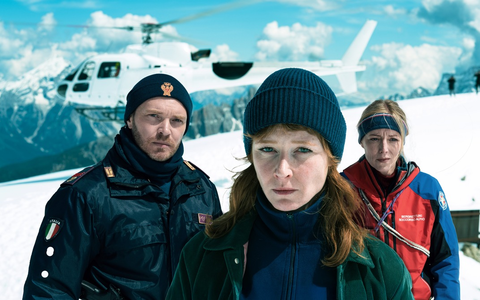 Mordach - Jagd in den Bergen (AT): Dreharbeiten für neuen ARD-Degeto-Krimi-Zweiteiler mit Sarah Bauerett und Max Wagner in Südtirol - Foto: presseportal.de