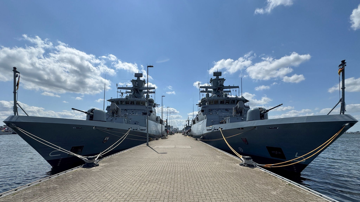 Die Korvetten «Magdeburg» und «Braunschweig» sind bereit für das Baltops-Manöver.  - Foto: Stefan Sauer/dpa