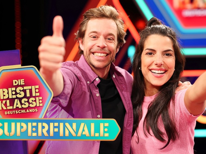Die beste Klasse Deutschlands: Welche Schulklasse gewinnt das Superfinale der Frühjahrsstaffel 2025? / Fabian Baggeler, Maria Ziffy und LINA als Gäste in der Finalshow am 7. Juni 2025 im Ersten - Foto: presseportal.de