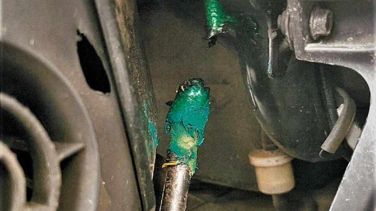 POL-NE: Reparatur Marke Eigenbau: Polizei stoppt Kraftrad-Fahrer - Foto: presseportal.de