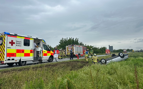 FW Weinheim: Verkehrsunfall auf der Kreisstraße 4229 bei Sulzbach - Fahrzeug überschlägt sich - Foto: presseportal.de