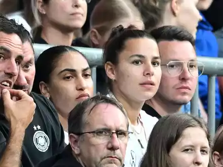 Lena Oberdorf glaubt fest an den Finaleinzug der deutschen Fußballerinnen.  - Foto: Carmen Jaspersen/dpa