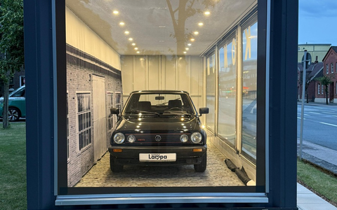 POL-EL: Lingen - Ikonium kehrt zurück vor das Polizeigebäude (Fotos) - Foto: presseportal.de