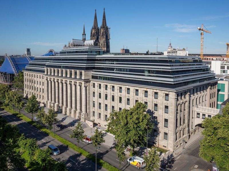 Vertrauenssache / Flugsicherheitsbehörde setzt weiterhin auf integrierte Services von Klüh - Foto: presseportal.de