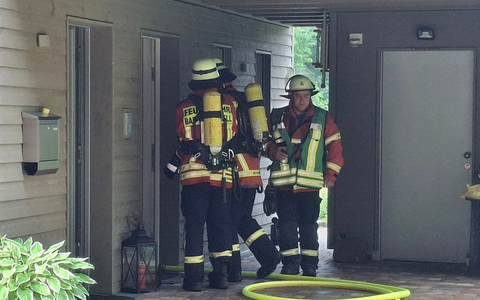 KFV-CW: Schwelbrand nach Blitzeinschlag / Hausbesitzer entdecken Gefahr im Obergeschoss/Feuerwehr öffnet Dachstuhl - Foto: presseportal.de