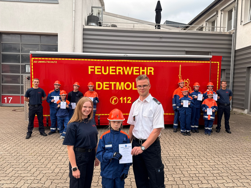 FW-DT: Zehn Jugendliche bestehen Jugendflamme Stufe 1! - Foto: presseportal.de