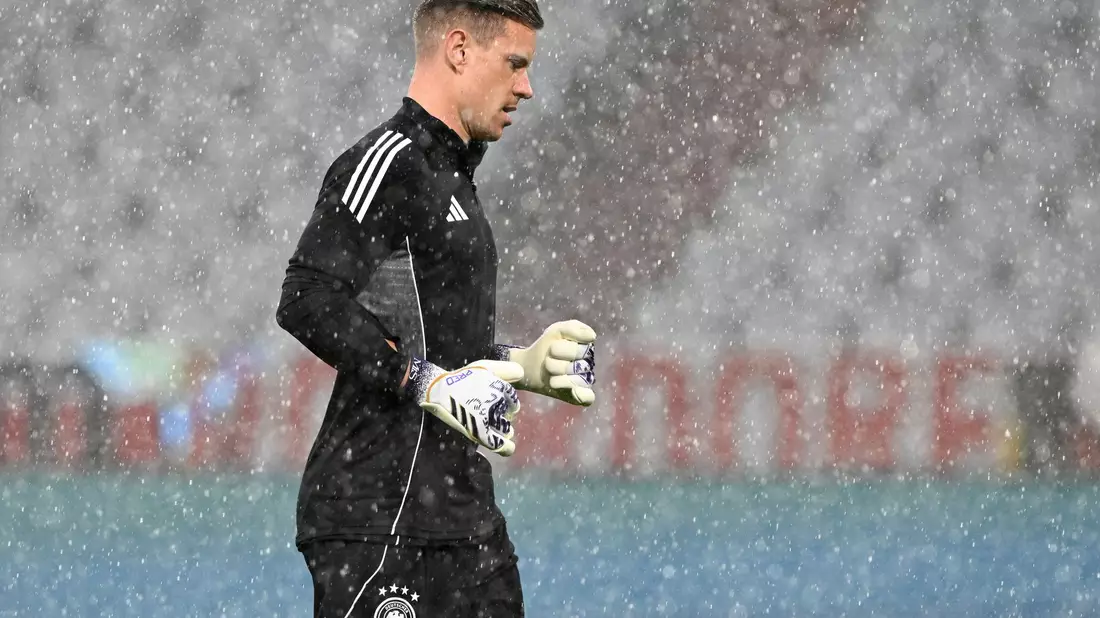 Ronaldo erzielt einen Treffer gegen das deutsche Team. - Bild: Federico Gambarini/dpa