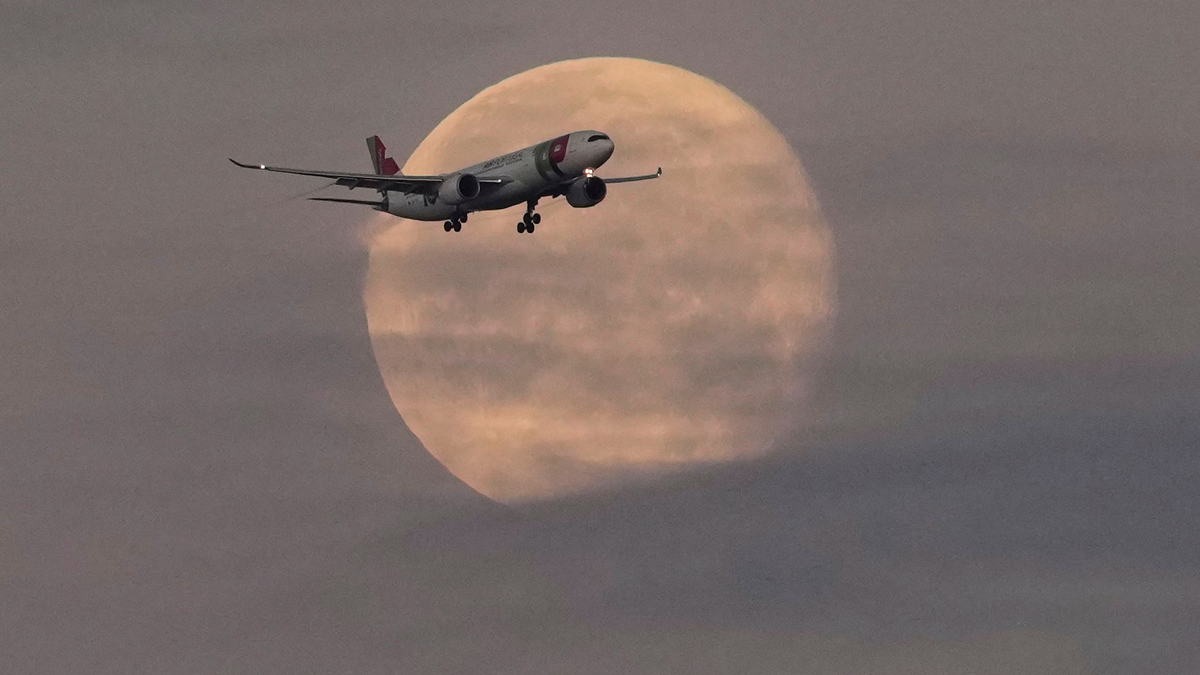 Werden die Regeln für Entschädigungen von Fluggästen gelockert? - Foto: Armando Franca/AP/dpa