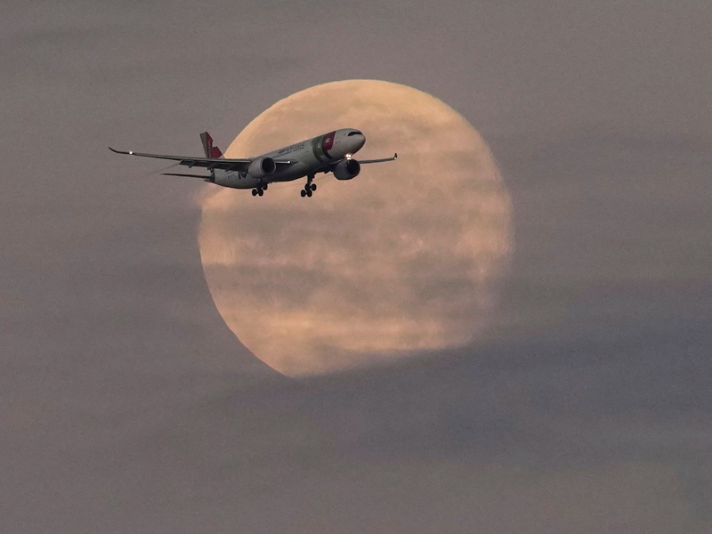 Werden die Regeln für Entschädigungen von Fluggästen gelockert? - Foto: Armando Franca/AP/dpa