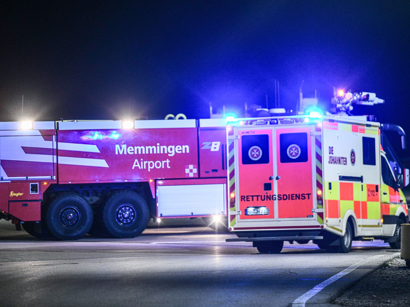 Der Ryanair-Flieger war von Berlin nach Mailand unterwegs, als er in Turbulenzen geriet. - Foto: Jason Tschepljakow/dpa