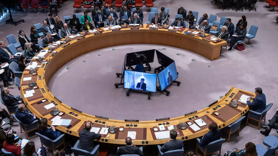 UN-Generalsekretär Guterres zeigt sich «entsetzt» über israelische Angriffe auf UN-Gebäude.  - Bild: Yuki Iwamura/FR171758 AP/dpa