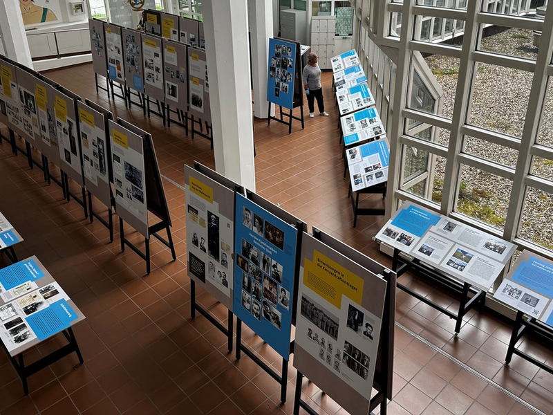 POL-DO: Völkermord an Sinti und Roma: Ausstellung im Polizeipräsidium ist eine Einladung mutig zu ein - Foto: presseportal.de