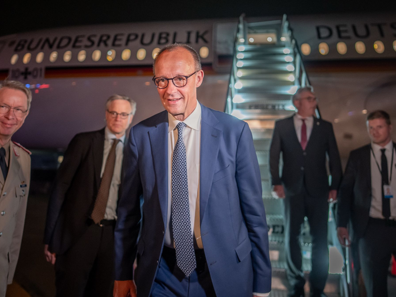 Im Zollstreit und der Ukraine-Diplomatie gab es während des Treffens von Merz und Trump keine entscheidenden Fortschritte. - Foto: Michael Kappeler/dpa