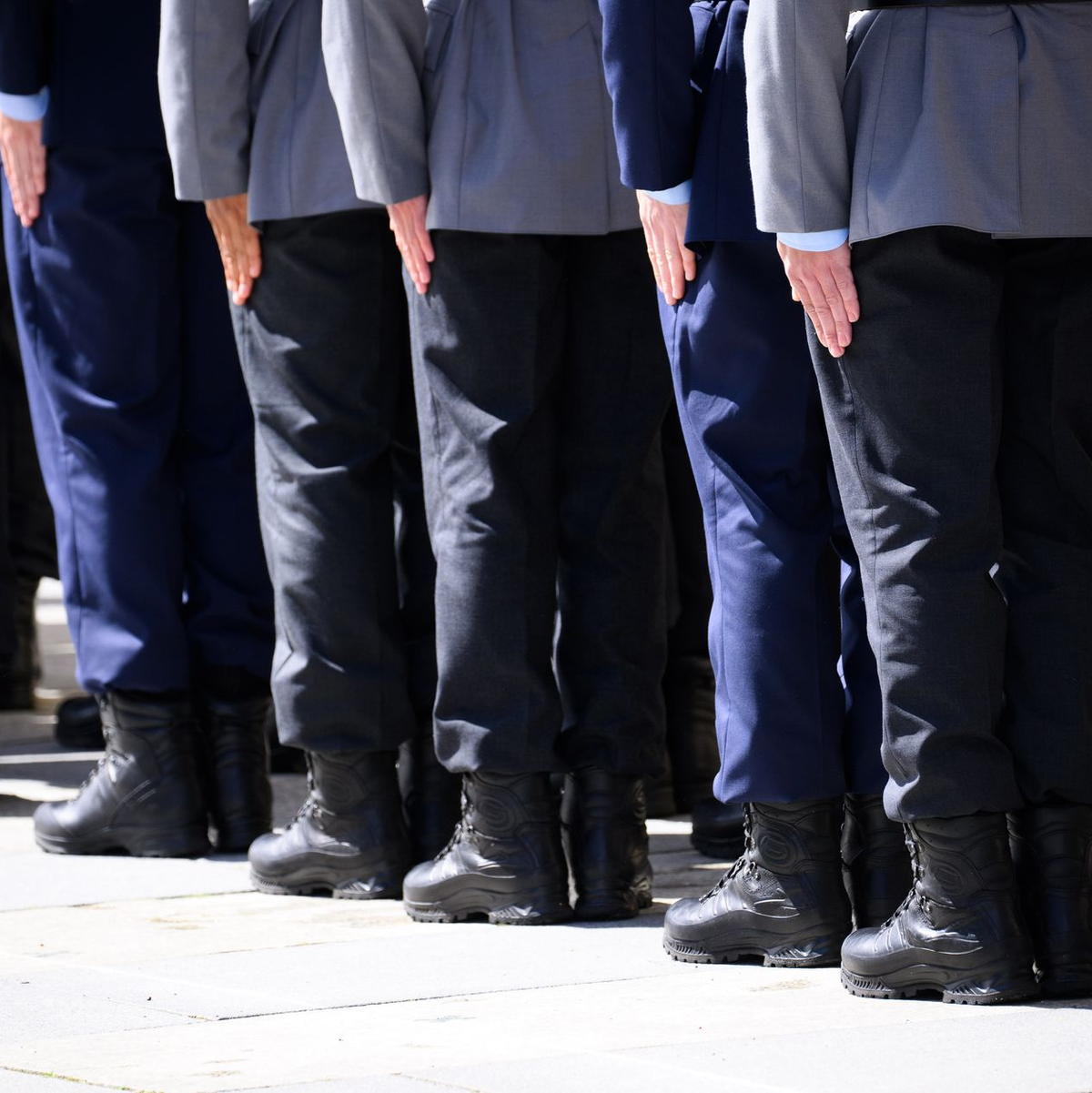 In der Bundeswehr war die Zahl der Soldaten im vergangenen Jahr trotz mehr Einstellungen erneut leicht gesunken. - Foto: Bernd von Jutrczenka/dpa